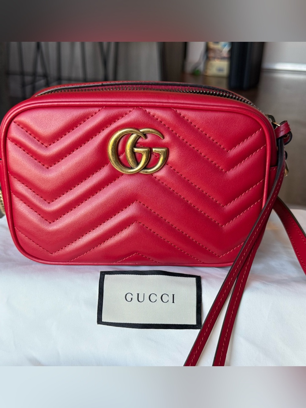 Gucci marmont mini bag in red 

Excellent condition 

Includes dust bag